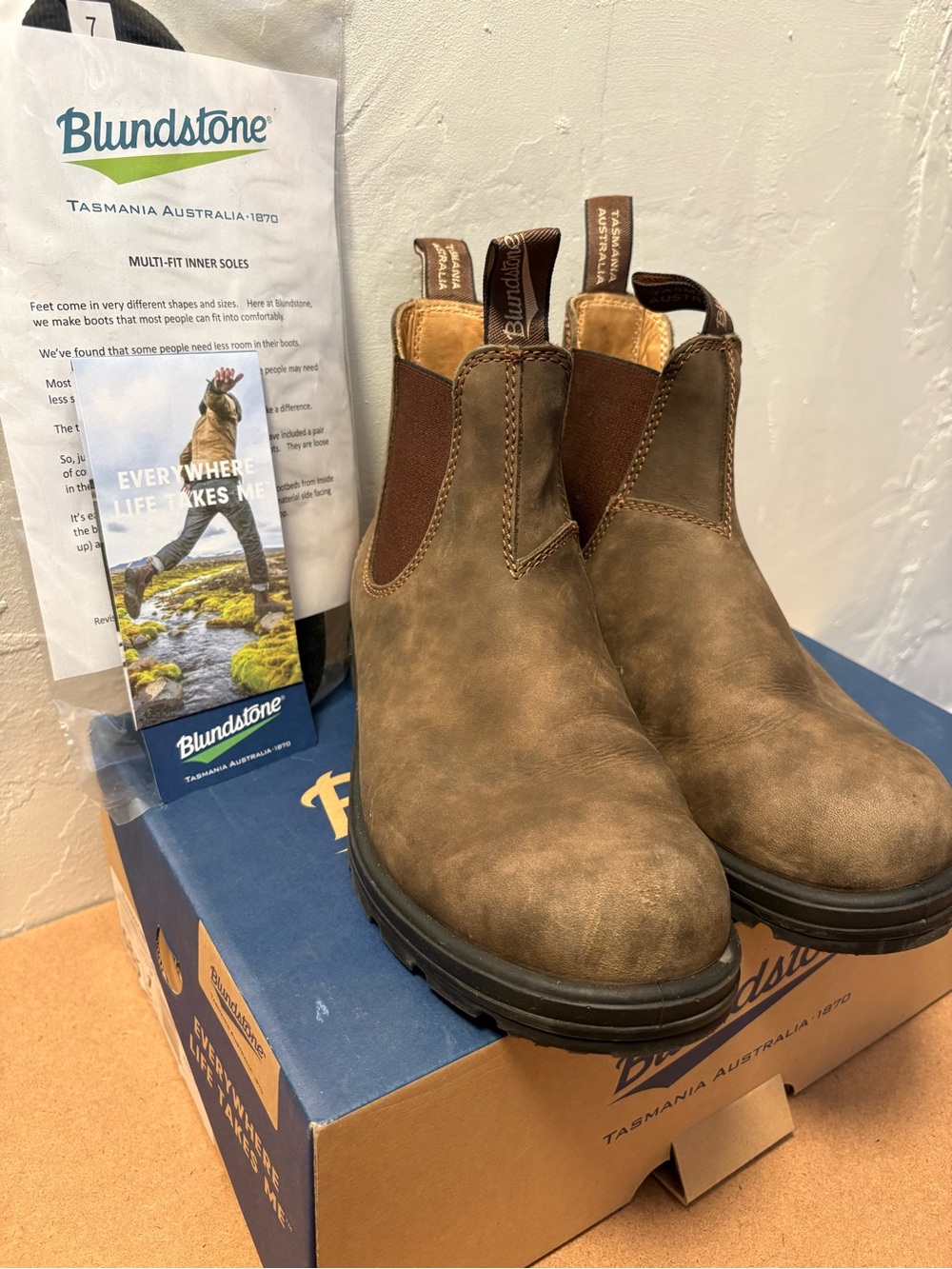 Blundstone Chelsea Boots NWT